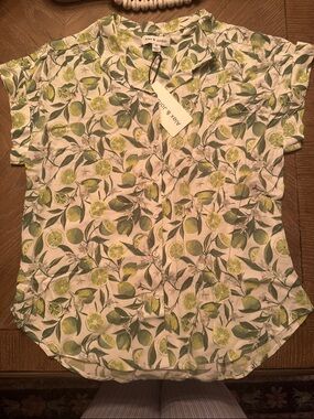 Alex & Jordan Lime Cuffed Short Sleeve Top